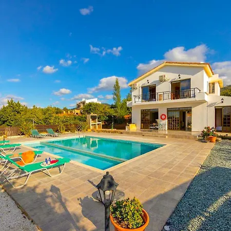 Villa Adonis Large Private Pool Walk To
